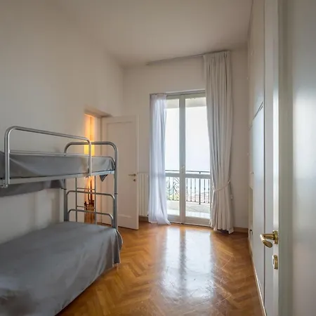 Sleeps 13 Pool Air Con Wifi