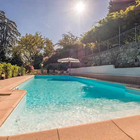 فيلة Sleeps 13 Pool Air Con Wifi مييْنا